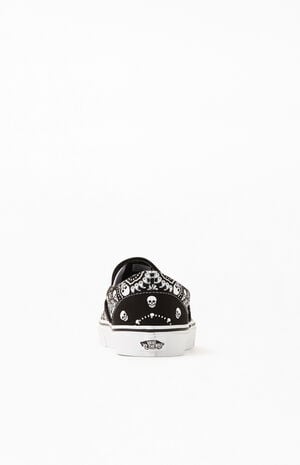 Classic Slip-On Bandana Shoes Classic Slip-On Bandana Shoes image number 3