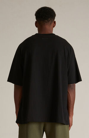Black Crew Neck T-Shirt image number 4