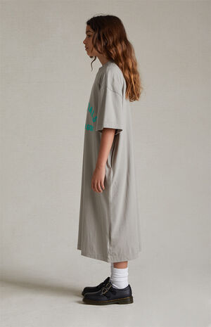 Essentials Seal 3/4 Sleeve T-Shirt Dress image number 3