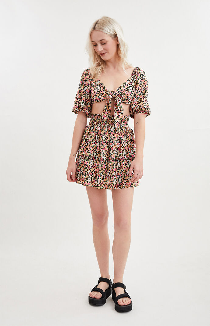 Good Girls Tie Front Crop Top