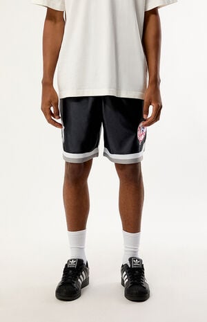 Yankees Sport Class Basketball Shorts image number 2