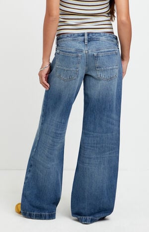 Kaia Ultimate Low Rise Baggy Jeans Stitch Medium Blue image number 4