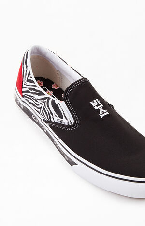 Vans Korean Typography Classic Slip-On Shoes |