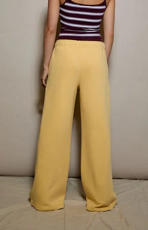 Ultra Soft Fleece Baggy Sweatpants image number 4