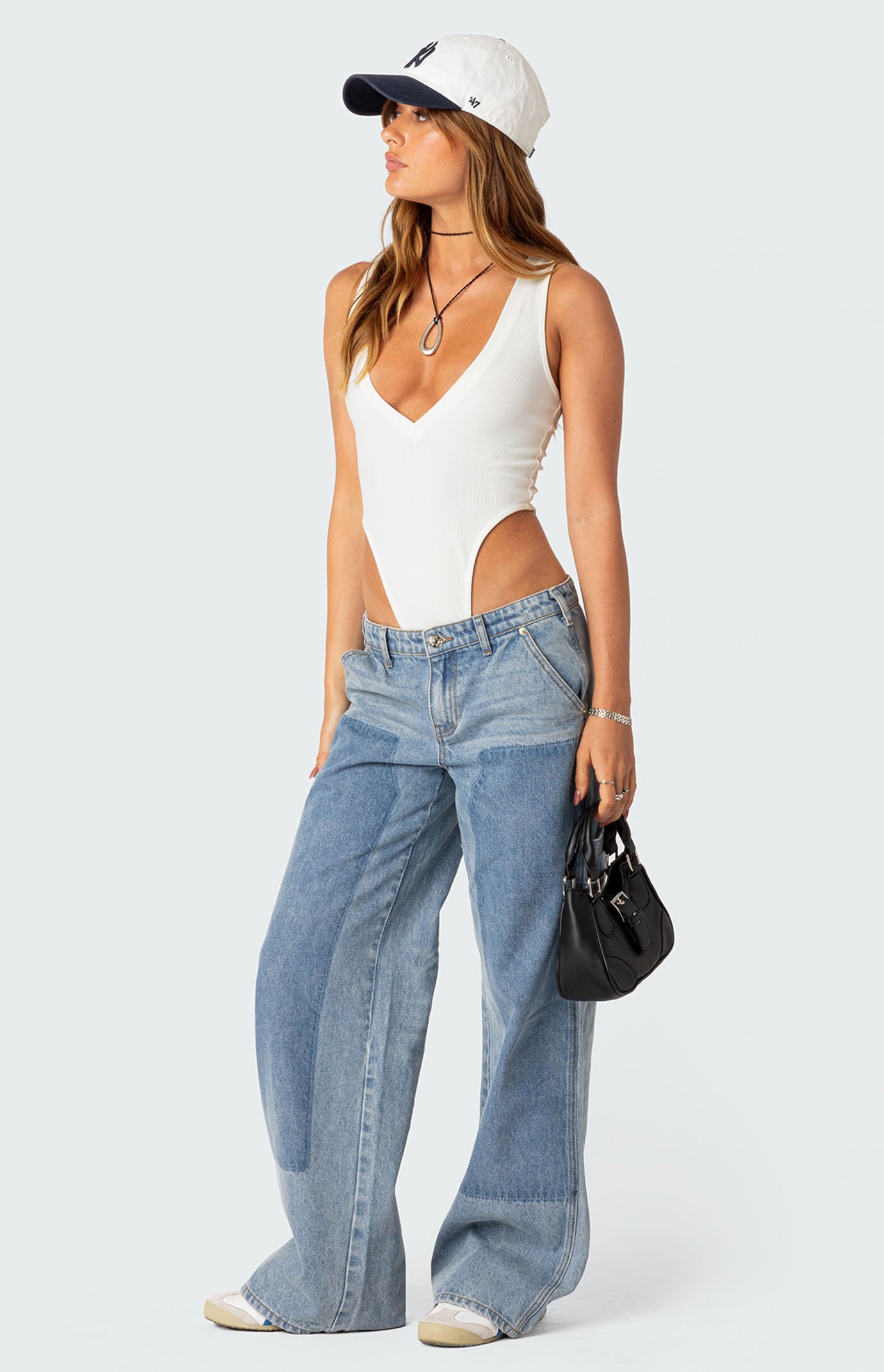 0870609690024NEW_00_010.jpg?sw=600