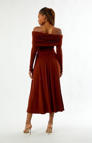 Off-The-Shoulder Ruched Midi Dress image number 4