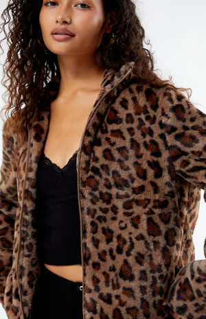 Animal Print Cropped Faux Fur Jacket image number 3