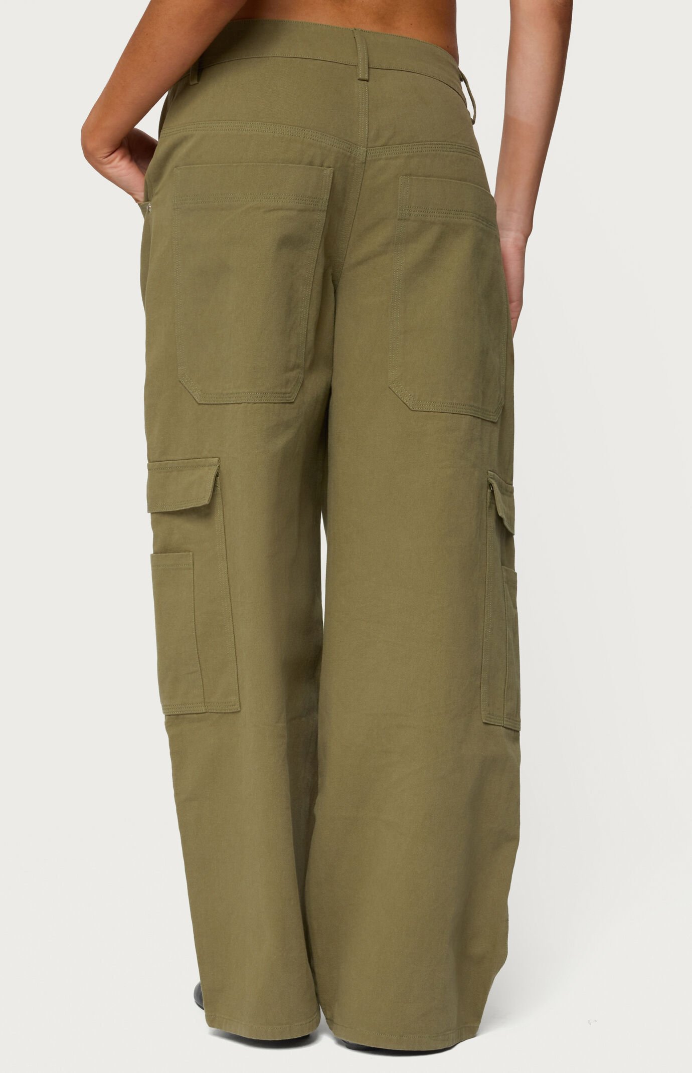 Edikted Jadah Low Rise Baggy Cargo Pants