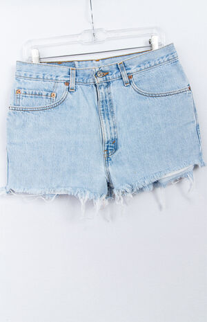 '90s Levi's Denim Shorts image number 3