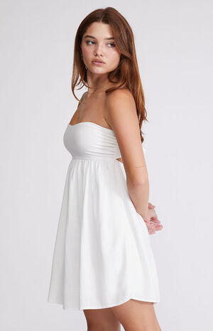 Tie Back Strapless Mini Dress image number 2