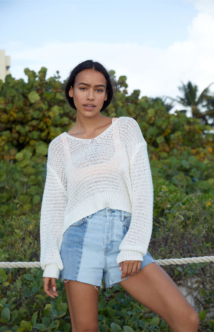 Orchid V-Neck Pullover