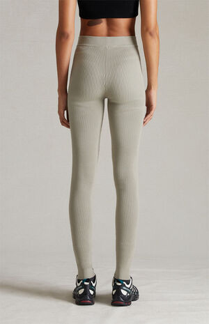 Women's Seal Sport Leggings image number 5