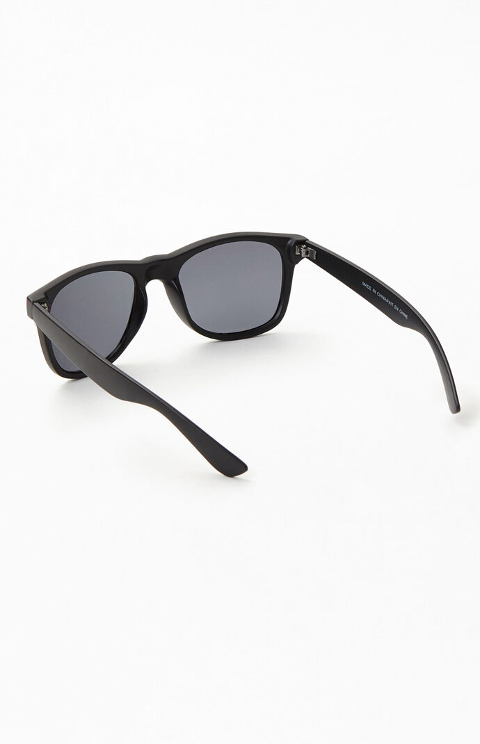 Plastic Classic Frame Sunglasses