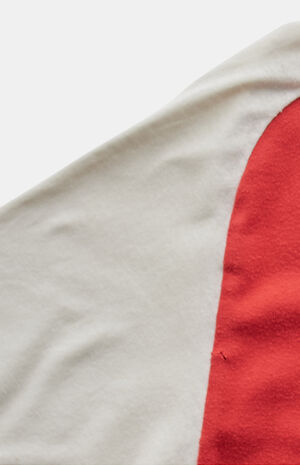 '90s Enjoy Coke V-neck Graphic T-Shirt image number 3