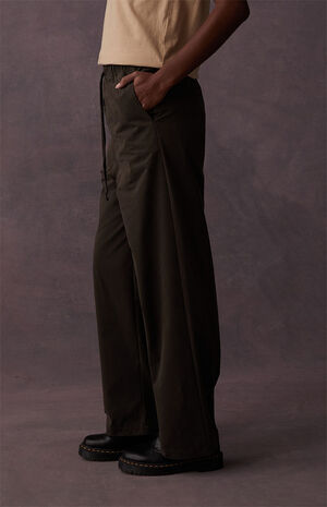 Women's Off Black Relaxed Trousers image number 4