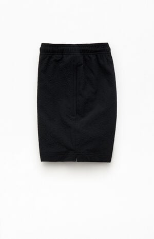 Solid Black Seersucker 4.5" Swim Trunks image number 3