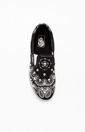 Classic Slip-On Bandana Shoes Classic Slip-On Bandana Shoes image number 5
