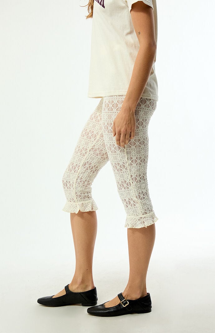 Daisy Street Buttermilk Ruffle Capri Pants