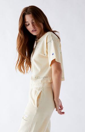 AOP Heritage Cropped T-Shirt AOP Heritage Cropped T-Shirt image number null