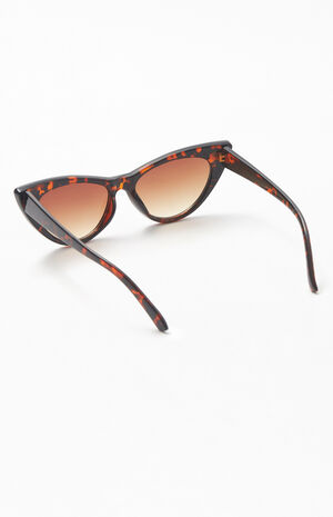 Tortoiseshell Starred Cat Eye Sunglasses image number 4