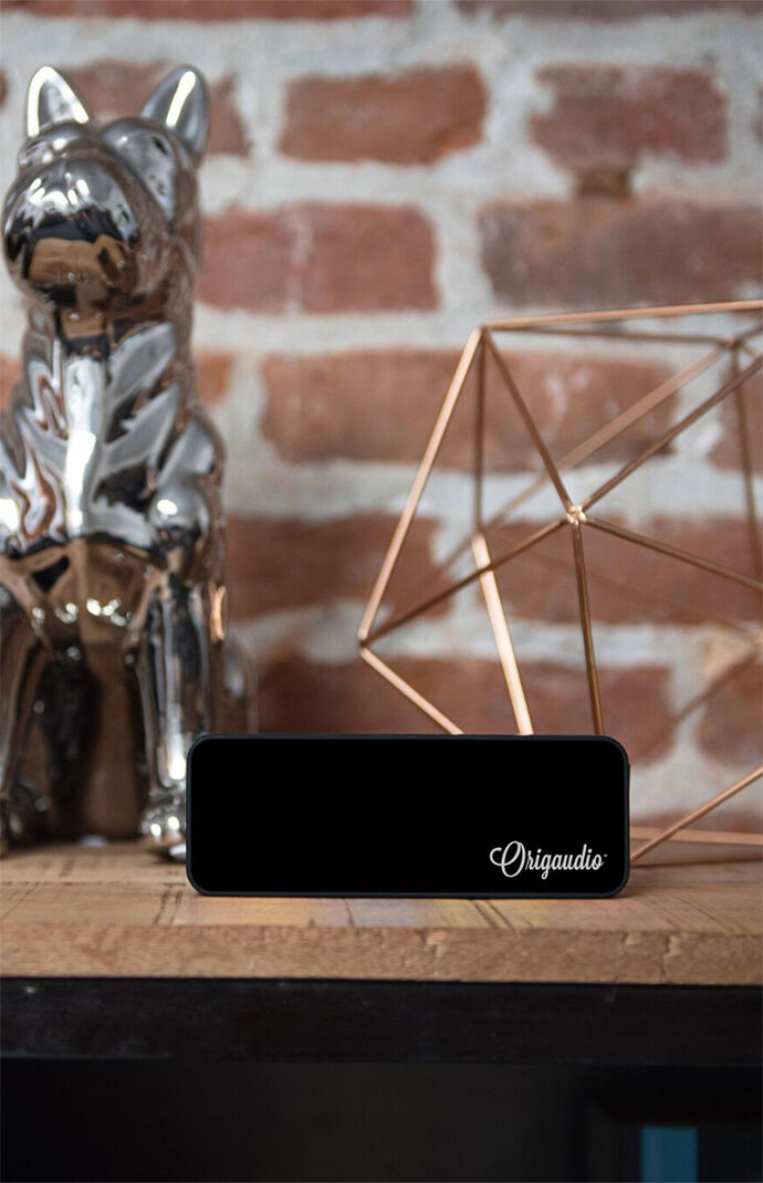 Evrybox Speaker and Charger