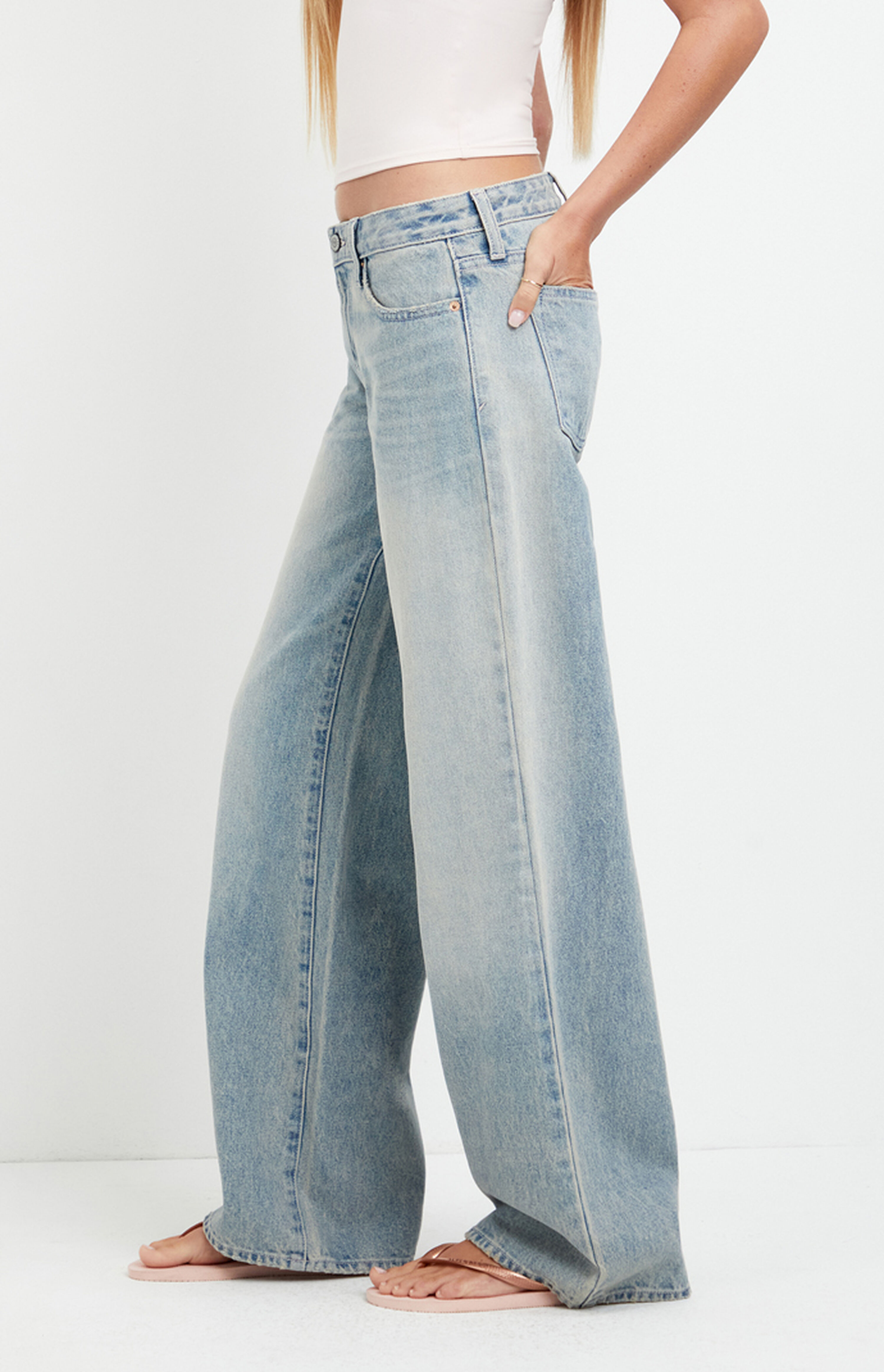 Pacsun Casey Low Rise Baggy Light Wash | Pacsun