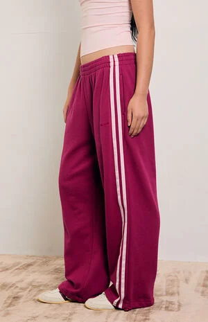 Berry Weekend Fleece Ultra Baggy Sweatpants image number 3
