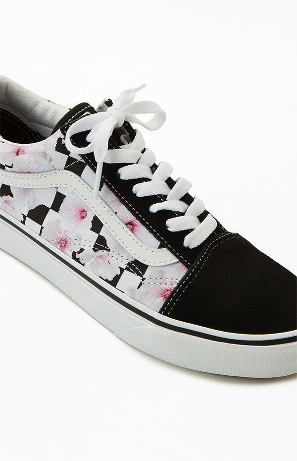 vans checkered floral old skool