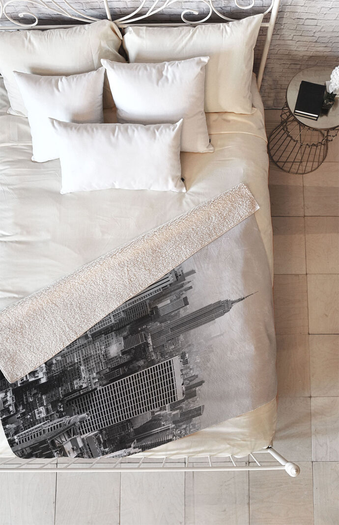 New York State Of Mind Fleece Throw Blanket