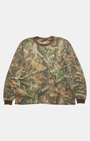 '90s Camo Crew Neck Sweatshirt image number 1