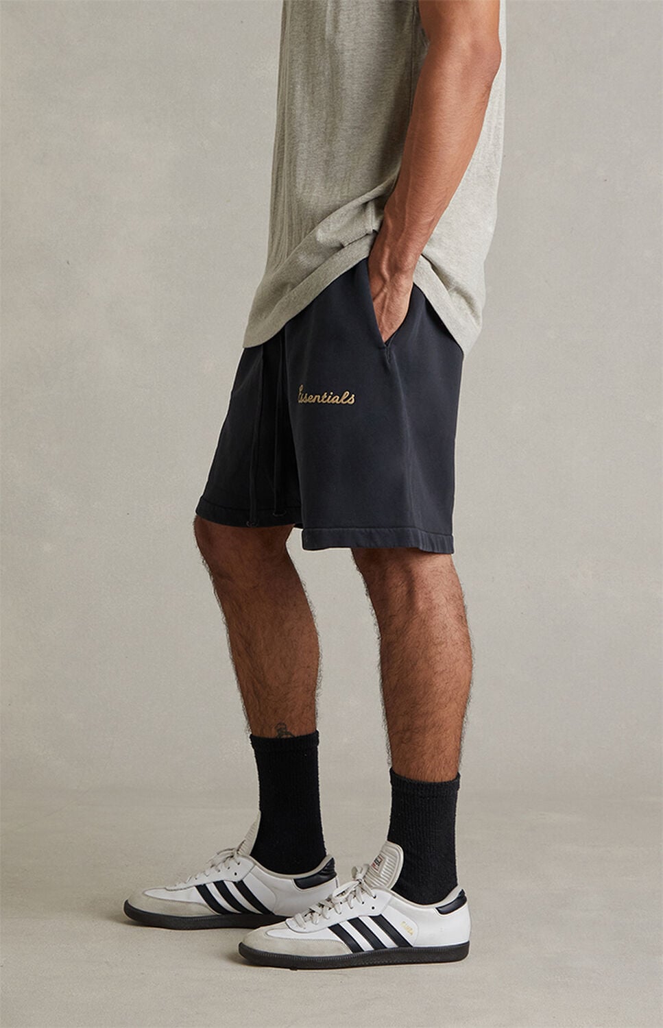 Fear of God ESSENTIALS Faded Black Training Classic Fit Sweat Shorts thumbnail 4