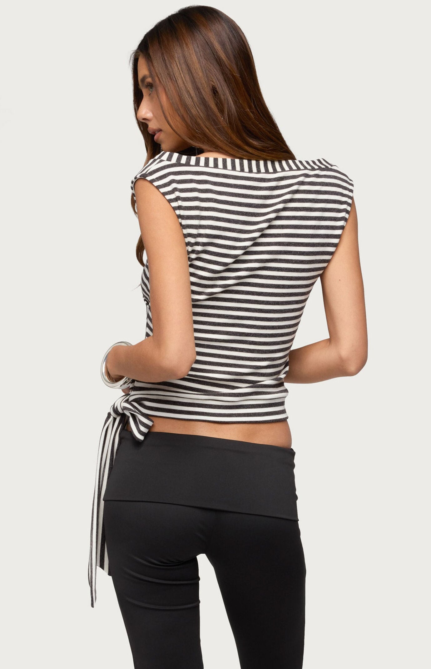 Edikted Dollie Striped V-Neck Top