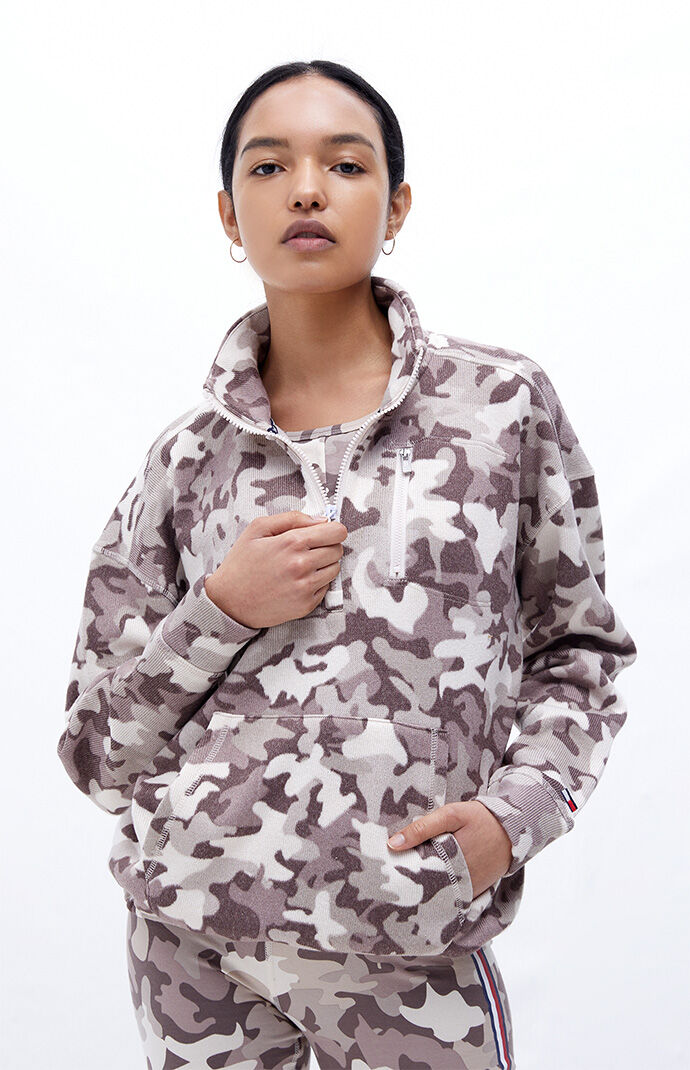 Tommy hilfiger store camo hoodie