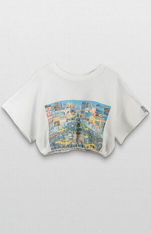 Upcycled Pullover Sweatshirt image number 4