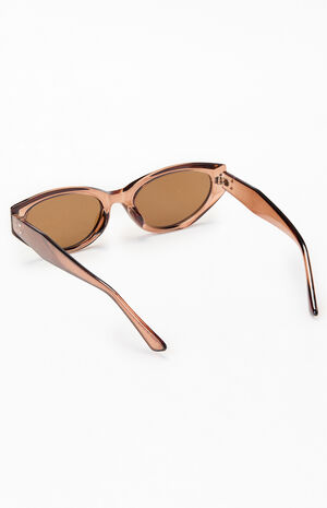 Plastic Cat Eye Sunglasses image number 2