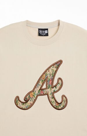 Atlanta Braves Floral Embroidered T-Shirt image number 2