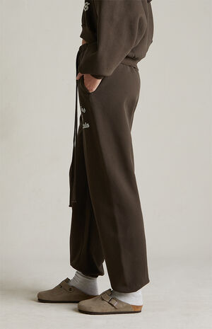 Women's Brown Heavy Fleece Sweatpants image number 4