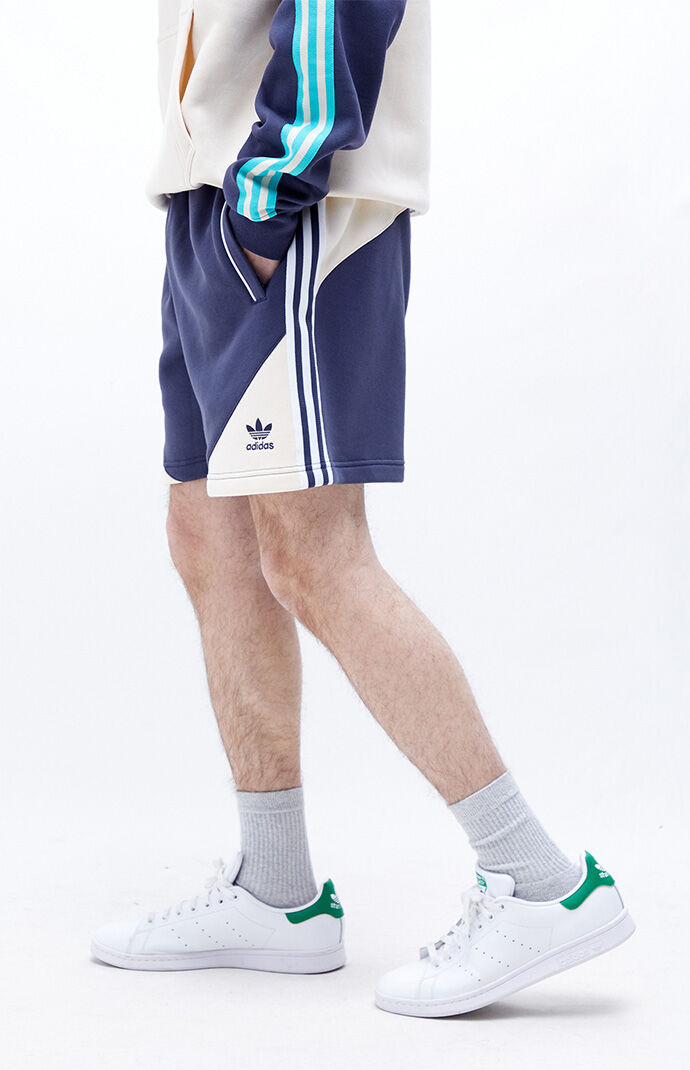 Adidas originals sales fleece shorts