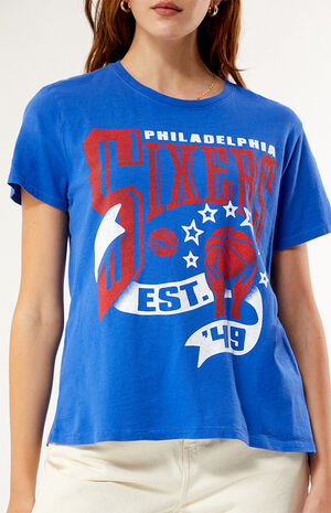 Philadelphia Sixers Banner Vintage T-Shirt image number 2