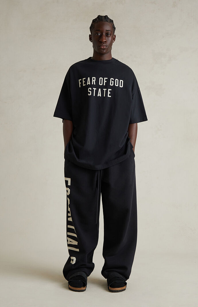 Fear of God ESSENTIALS Jet Black '90s Fit T-Shirt | PacSun