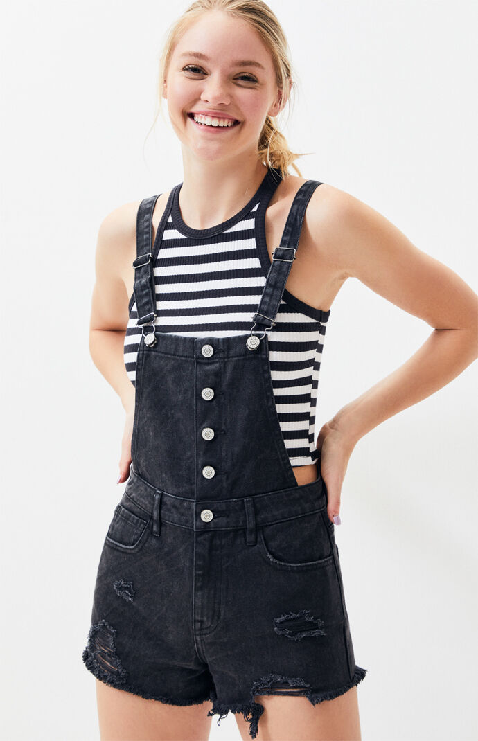 black overall shorts