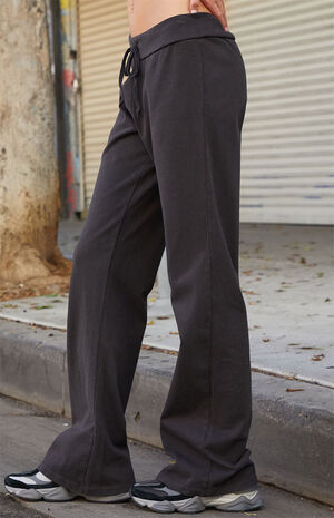 Black Hillary Yoga Pants image number 2