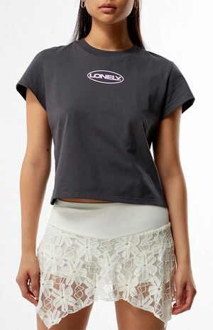 Studio T-Shirt image number 4