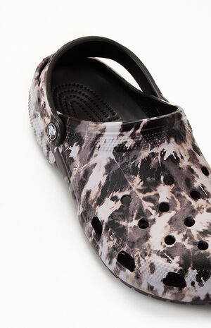 Classic Bleach Dye Clogs image number 6