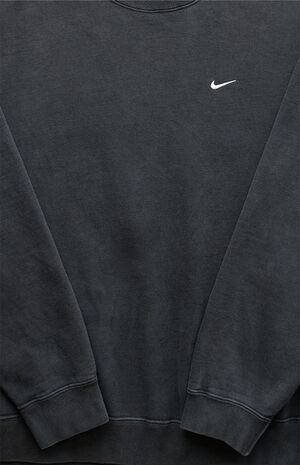 2000s Crew Neck Nike Sweatshirt image number 3