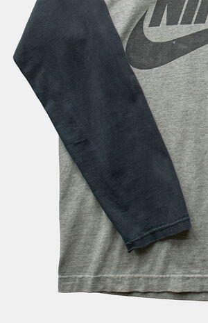 2000s Nike Graphic T-Shirt image number 4