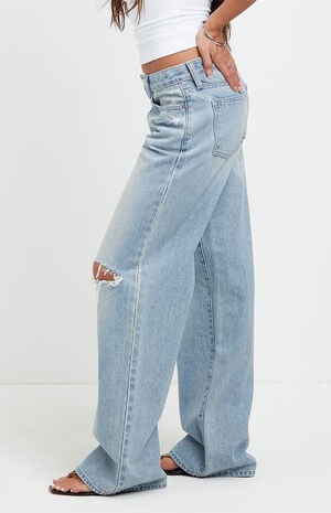 Casey Low Rise Baggy Jeans Ripped Knee Light Blue image number 3