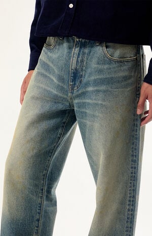 Logan Relaxed Straight Jeans Medium Wash image number 5