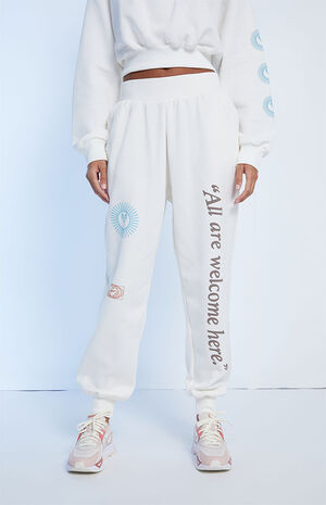 Good Vibes Graphic Sweatpants image number 2