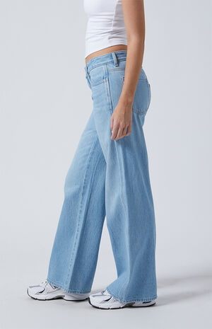 Casey Low Rise Baggy Jeans Pale Light Indigo image number 2